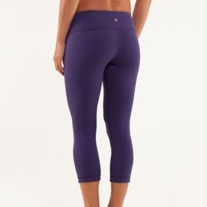Best 25+ Deals for Reversible Lululemon Crops | Poshmark